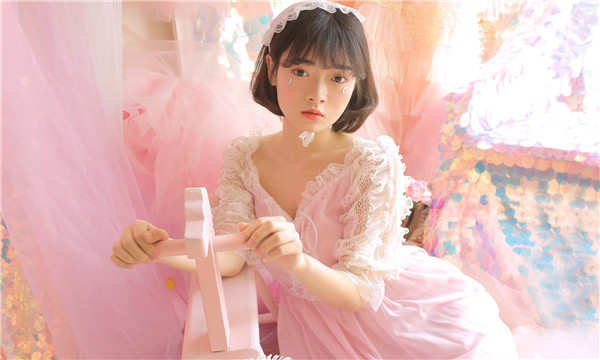 任县供卵试管代怀生子多少钱？这一直是很多不孕不育家庭关注的话题。在中国，不孕不育的发生率越来越高，根据《中国不孕不育现状调研报告》显示，育龄夫妇的不孕不育率从20年前的3%增长至现在的12.5%-18.2%，患者人数高达6000万以上。在这样的背景下，许多家庭通过供卵试管来实现自己的生育梦想。那么，供卵试管代怀生子的费用到底是多少呢？